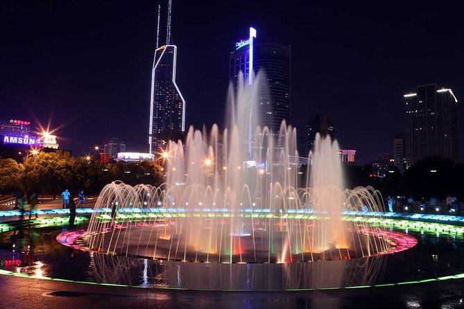 Shanghai Authentic Dinner and Night River Cruise with Rooftop Bar Hopping Option - Choosing dinner first or the cruise first