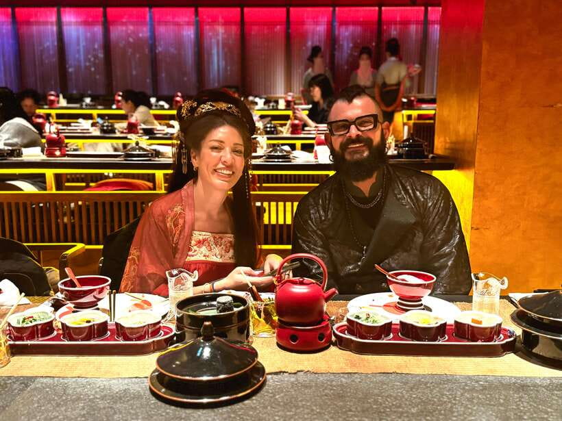 Shanghai Immersive Royal Banquet+Photo, Bar/Massage Options - A three-hour evening built around food and performance