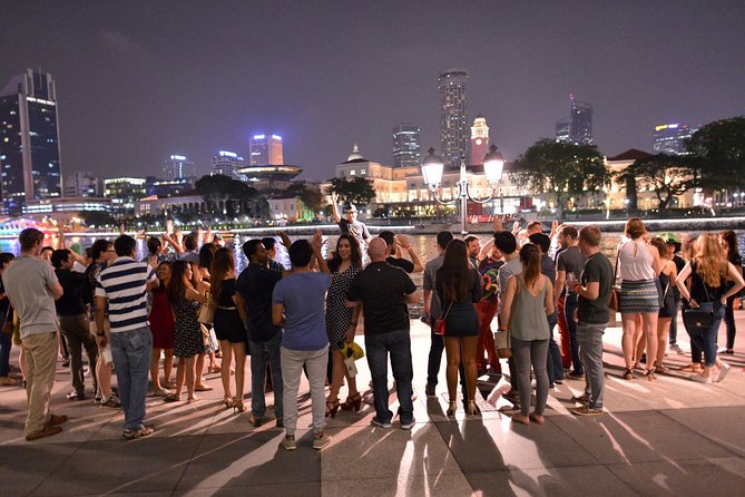 Singapore Pub Crawl - The first bars: games, shots, and introductions