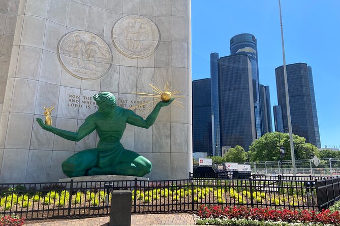 Small Group Walking Bar Tour - The Guardian Building and Detroit’s Financial District