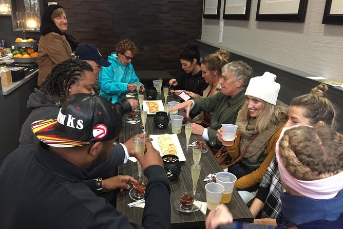 Southern Flavors Food, Pub Crawl, and History Walking Tour - Reynolds Square and the Final Bites