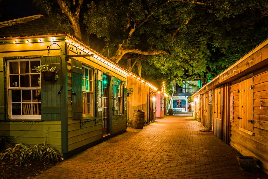 St. Augustine: Haunted Pub Crawl Walking Tour with a Guide - Ghost stories, local history, and the guide’s personality