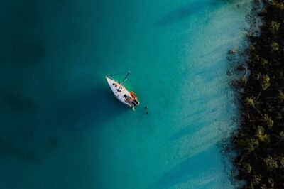 Sunset Sailing Tour in Bacalar with Outdoor Bar and Lunch