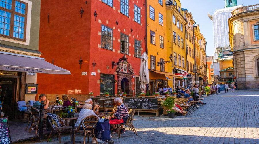 Swedish Beer Tasting Tour in Stockholm Old Town Pubs - What makes the private format useful