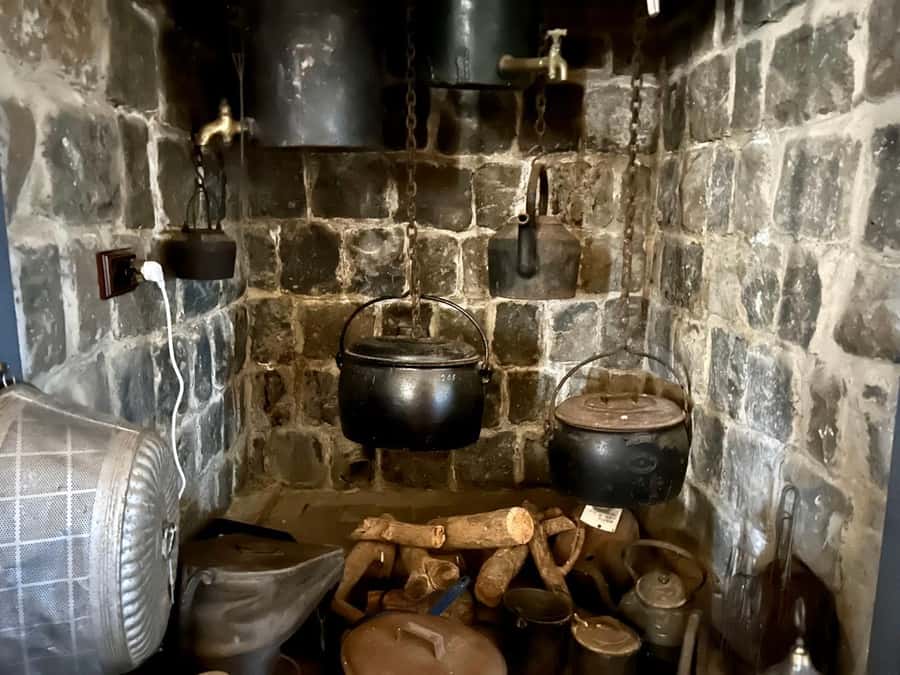 SYDNEY : Ghosts, Grog & The Rocks: Haunted Pubs &Cellar Tour - Three pubs, three different kinds of stories