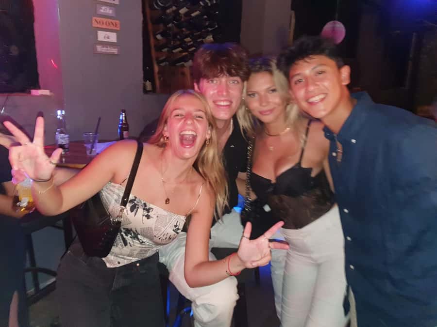 Tel Aviv: Pub Crawl and Nightlife Tour with Shots - Key points to know before you go