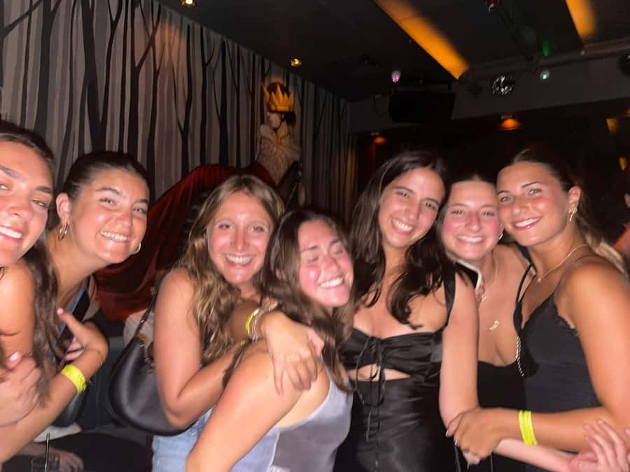 Tel Aviv: Pub Crawl and Nightlife Tour with Shots - Why this works well for solo visitors
