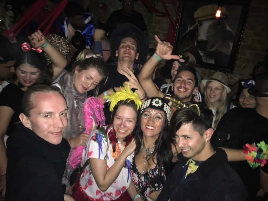 Tel Aviv: Pub Crawl with 4 Stops and Free Shots - Key points to know before you go