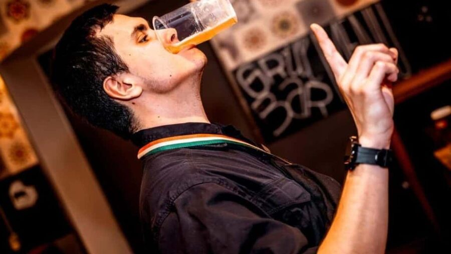 The Original Athens Pub Crawl With VIP Club Entry - Should You Book It?