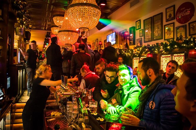 The Original Budapest Pub Crawl – Free Shots, Games & VIP Entry - Who should book this Budapest pub crawl?