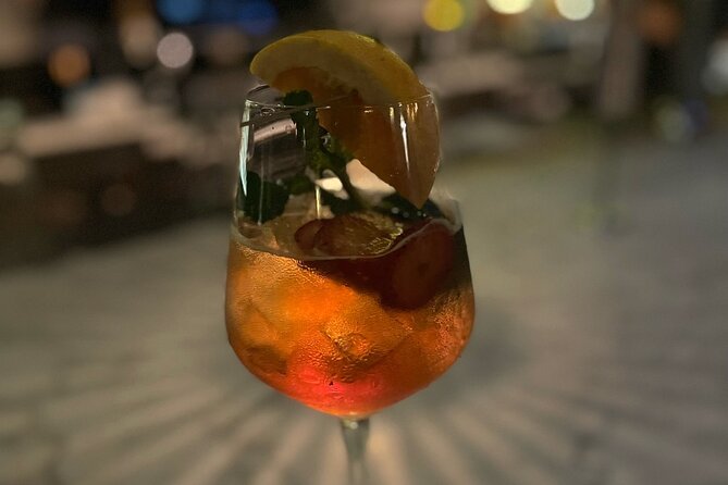 The Secret Speakeasies and History Experience! - What the guide adds to the night