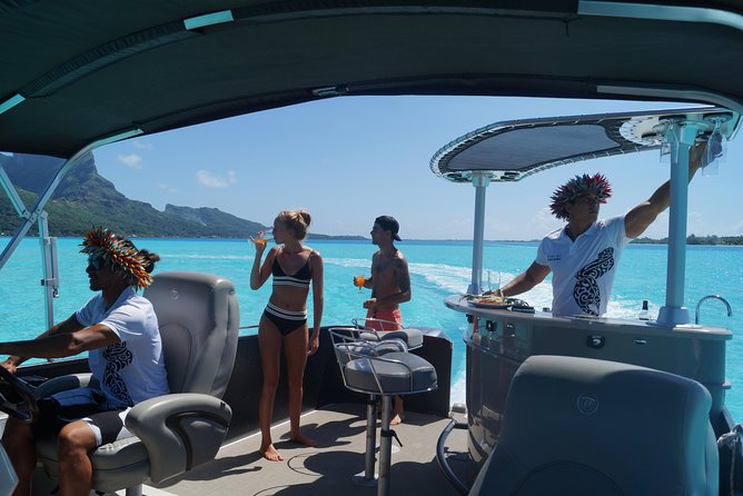 Toa Boat Bora Bora Private Lagoon tour with Lunch on Entertainer Bar Boat - Key points to know before booking