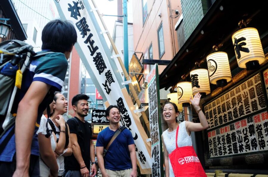 Tokyo: Enjoy Tokyo's Nightlife in Shinjuku - Kabukicho and the Godzilla landmark