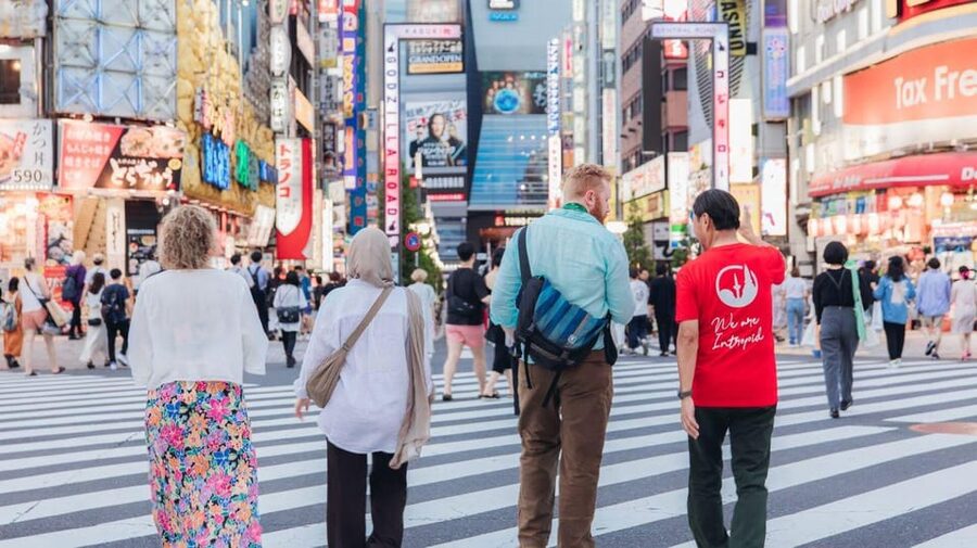 Tokyo: Enjoy Tokyo's Nightlife in Shinjuku - Who will get the most from this evening