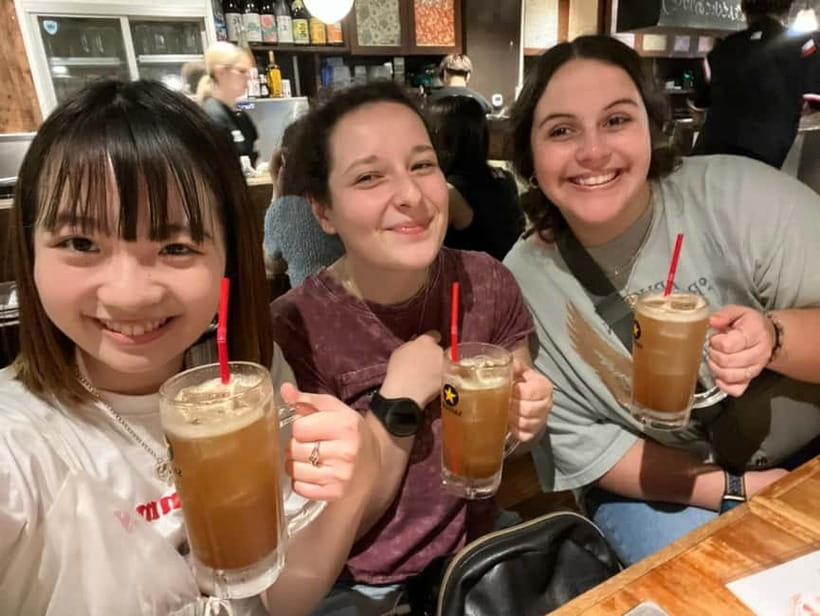 Tokyo:Japanese pub Journey with University Students - What an izakaya night really offers