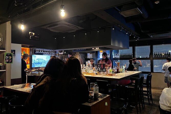 Tokyo: Shibuya Local Bar & Izakaya Crawl Tour - The guides make the difference