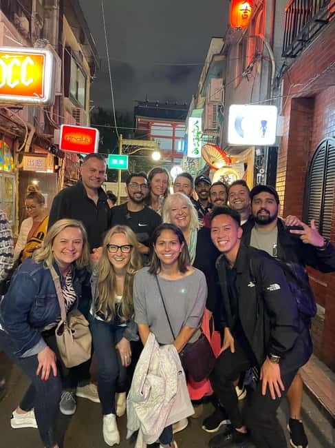 Tokyo: Shinjuku Bar and Izakaya Hopping Tour - Who should book this Shinjuku night tour