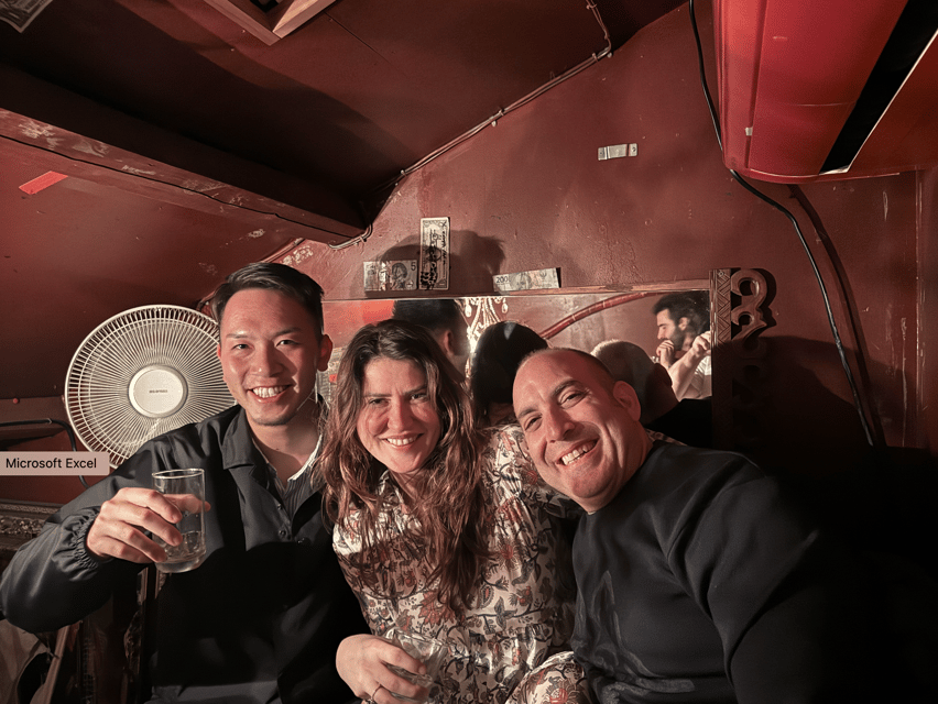 Tokyo: Shinjuku Bar and Izakaya Hopping Tour - Culture lessons that help you feel more at ease