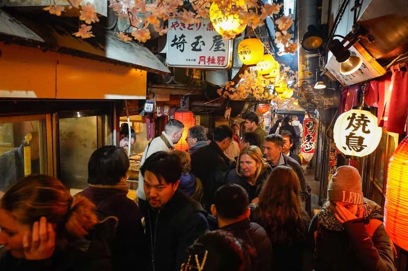 Tokyo: Shinjuku Golden Gai Bar Hopping Night Tour - Why Golden Gai works better with a guide