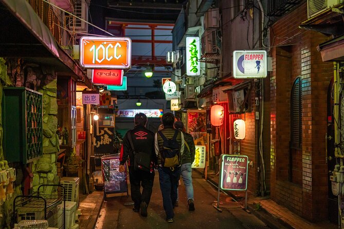 Tokyo: Shinjuku Golden Gai Bar Hopping that only locals know - Why Golden Gai Feels Unlike the Rest of Shinjuku