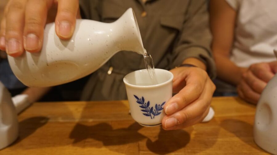 Tokyo: Shinjuku Hidden Japanese Bar Tour (Neon Light City) - Should you book the Shinjuku Hidden Japanese Bar Tour?