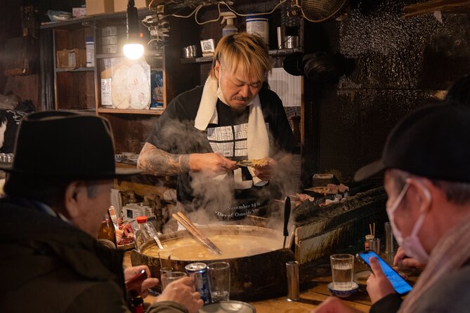 Tokyo: Shinjuku Local Bar & Izakaya Crawl Tour - Golden Gai and the appeal of tiny bars