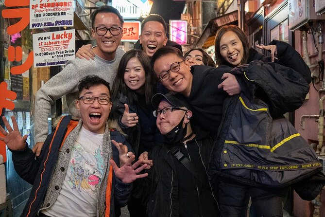 Tokyo: Shinjuku Local Bar & Izakaya Crawl Tour - Walking through Kabukicho after the first drink