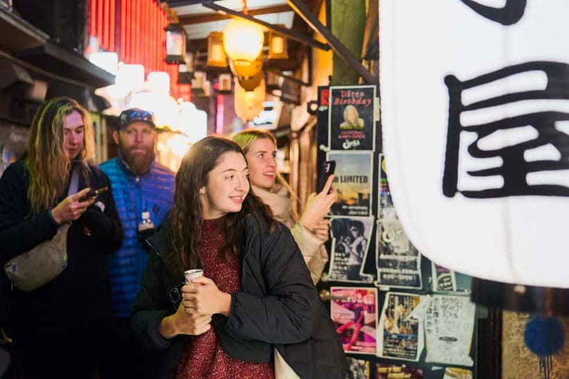Tokyo: Shinjuku Nightlife & Secret Backstreets Walking Tour - What the guides add to the experience