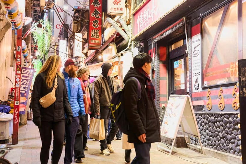 Tokyo: Shinjuku Nightlife & Secret Backstreets Walking Tour - Timing, comfort, and practical concerns