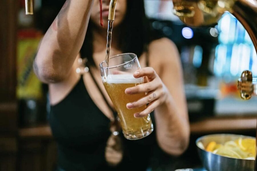 Utrecht: Ludwig's Original Pub Crawl with VIP Club Entry - Why the welcome shots matter, and where the costs add up