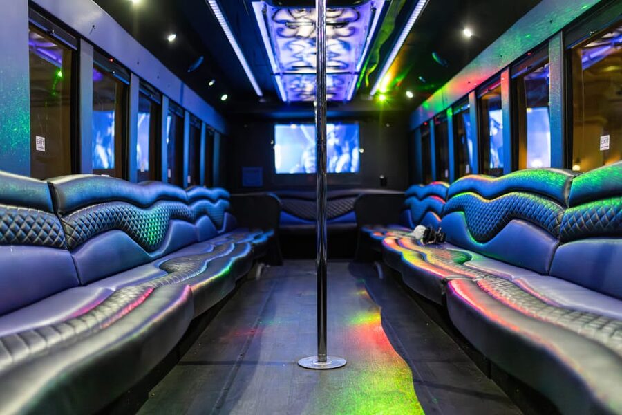 Vegas: 4-Hour Club Crawl with Party Bus Experience - Who will enjoy this most