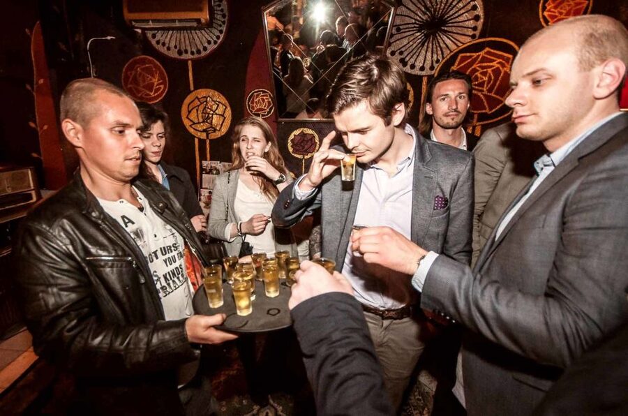 Warsaw: Evening History and Pubs Tour by Retro Minibus - An independent bar and the second shot