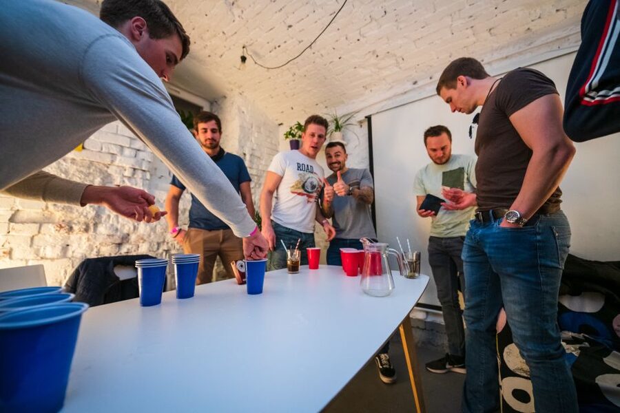 Warsaw: The Original Pub Crawl - Is it comfortable for solo visitors?