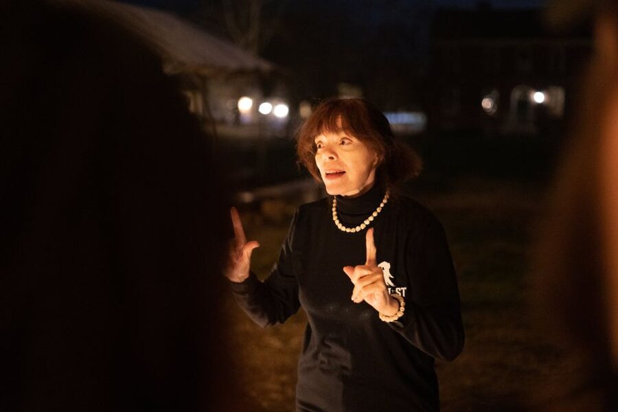 Washington DC: Ghosts Boos and Booze Haunted Pub Crawl - The National Theatre’s darker story
