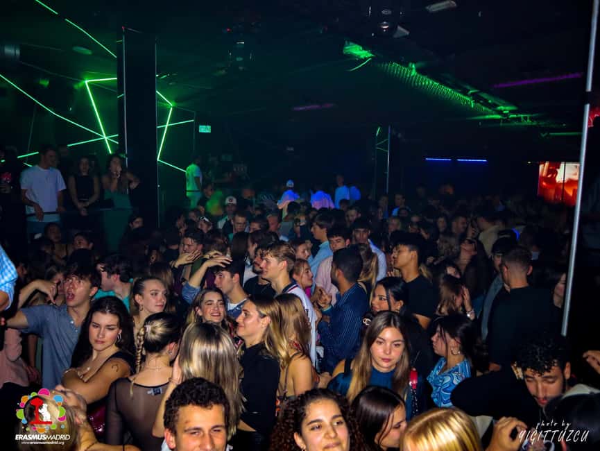 Wild Night Pub Crawl: Free Shots, Games & VIP Club Entry! - Enbabia Library and the first change of pace