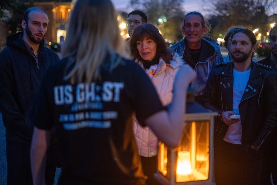 Williamsburg: Colonial Ghosts Haunted Pub Crawl - Kimball Theatre and the fallen soldiers