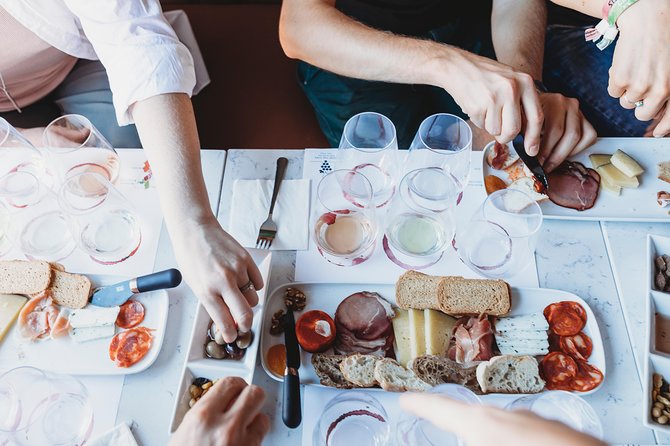 Wine and Cheese Tasting Lunch in Portuguese Wine Bar - Learning how to taste instead of simply drinking