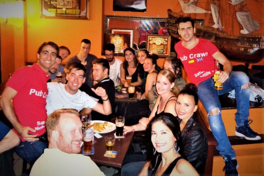 Zurich: Pub Crawl Nightlife Tour with Shots and Snacks - What the $39 price really covers